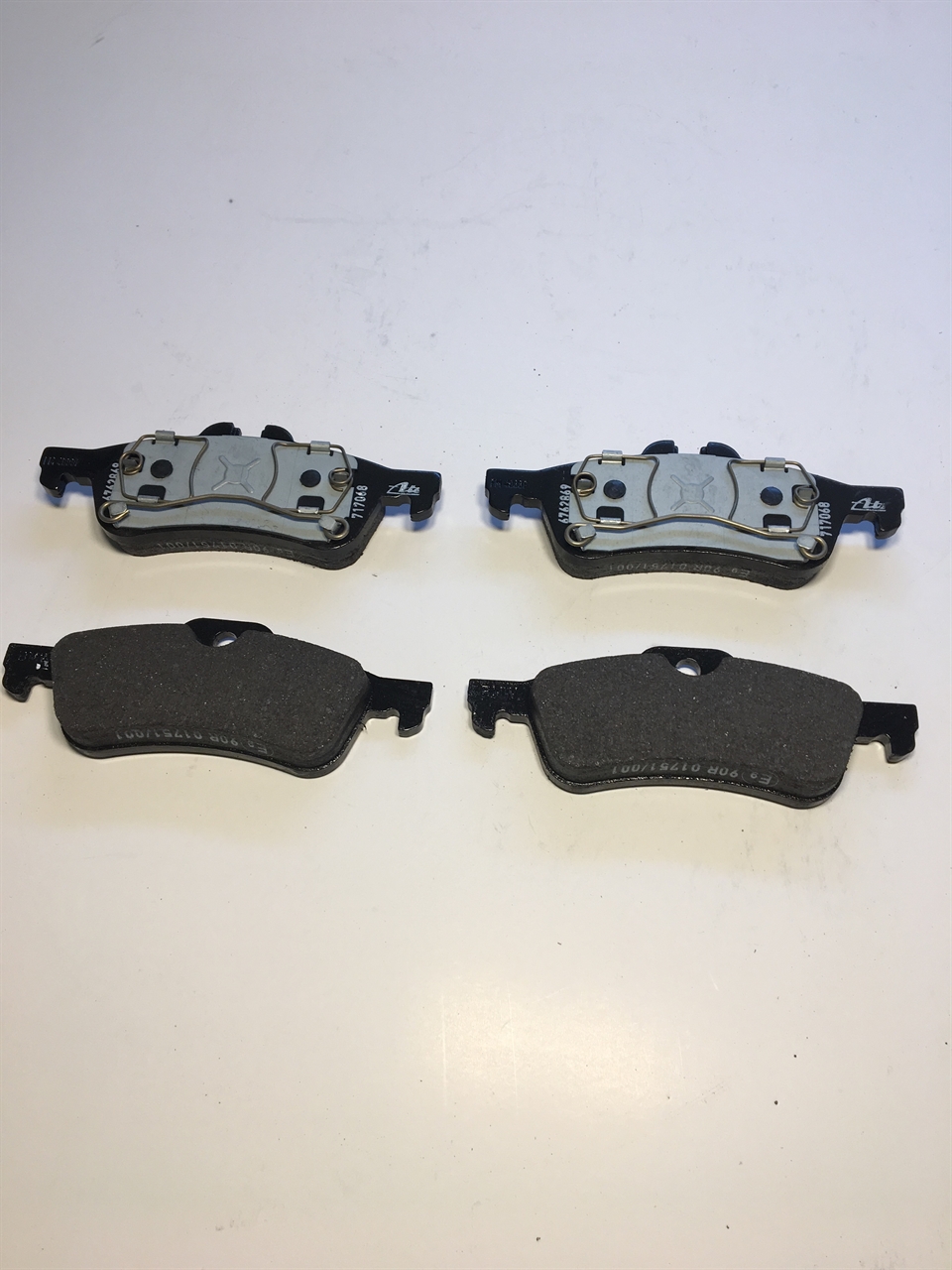 MINI 34212167242 Rear Brake Discs and Pad Kit R50 52 53. MINI Servicing Repairs